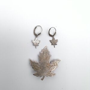 Vintage Sterling Silver Maple Leaf Jewelry Set – Brooch and Earrings